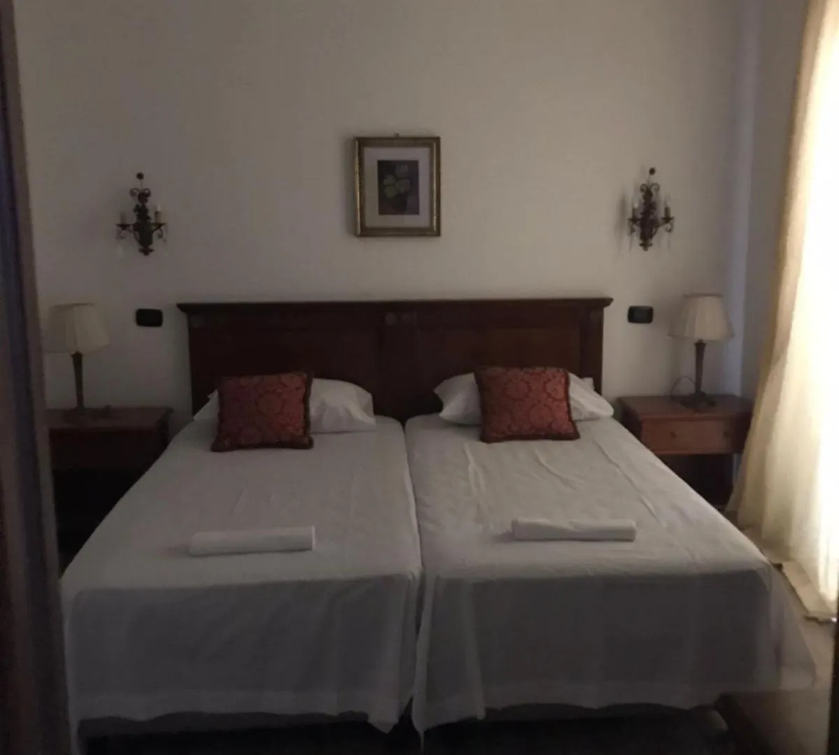 Casa Rosa Hotel Palermo 0*,